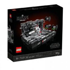 LEGO® 75329 Death Star™ Trench Run diorama