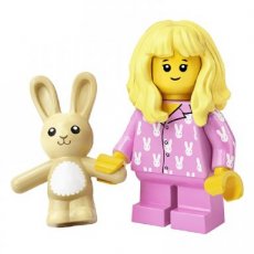 N° 15 LEGO® slaperig meisje in pyjama