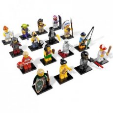 LEGO® 8803 complete of 16 minifigs serie 3